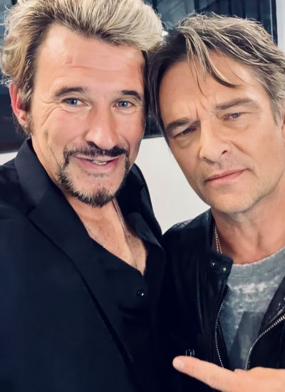 Johnny Vegas chante Johnny Hallyday