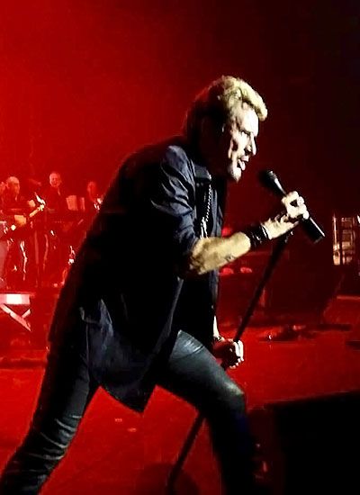 Johnny Vegas chante Johnny Hallyday